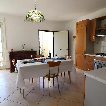 Casa Vacanze Matilde Superior In Centro Vakantiehuis